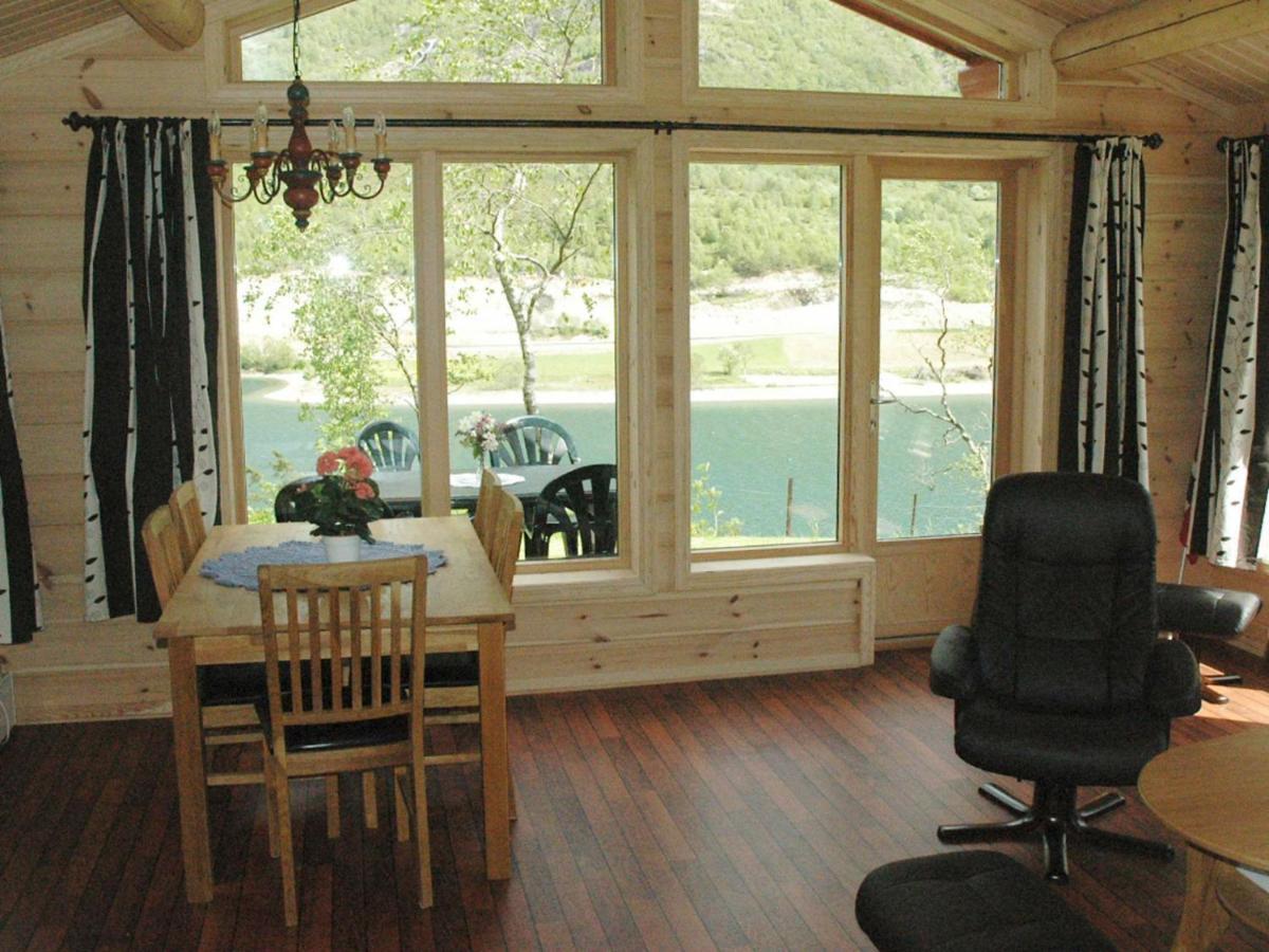 Two-Bedroom Holiday home in Olden 3 Zimmer foto